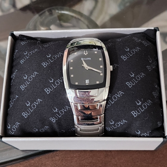 Men's Bulova Watch With Tonneau Black Dial - Picture 2 of 4